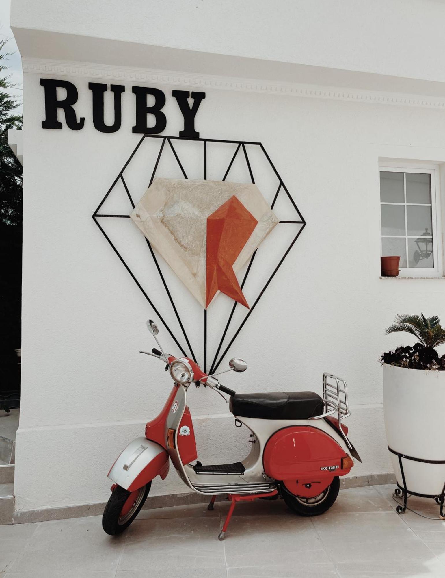 Ruby Palace Вльора Екстер'єр фото